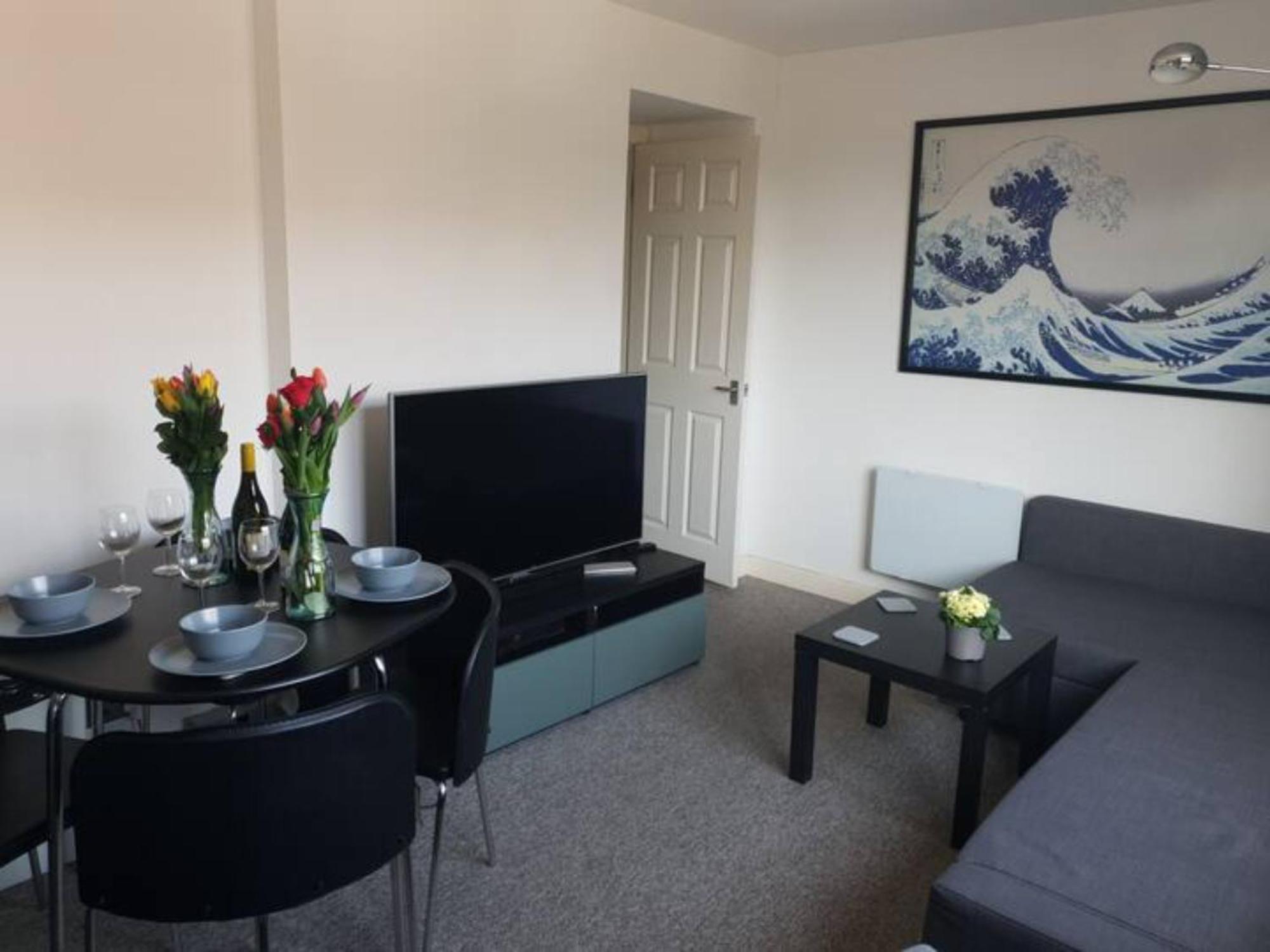 Newly Renovated Ideally Situated 2 Bedroom Flat بورنماوث المظهر الخارجي الصورة